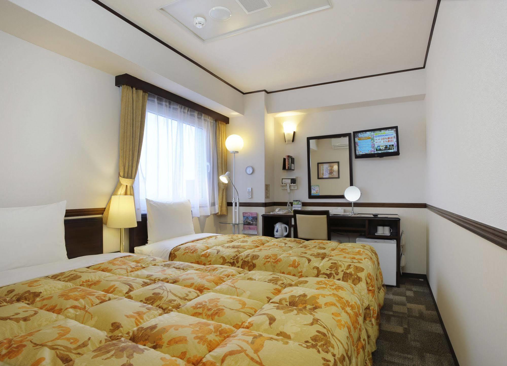 Toyoko Inn Jr Yokohama Sen Sagamihara Ekimae Exterior photo