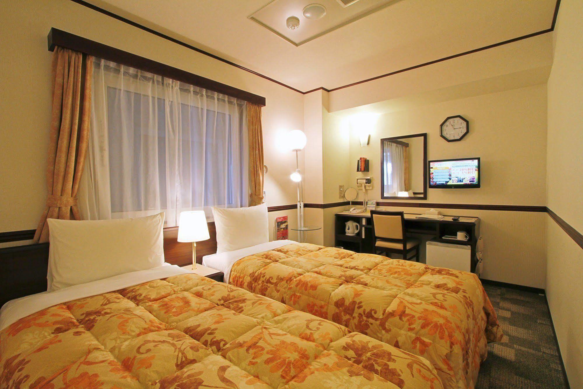 Toyoko Inn Jr Yokohama Sen Sagamihara Ekimae Exterior photo